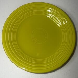 Fiestaware Homer Laughlin Classic Rim Lemongrass Green 9 Inch Luncheon Plate